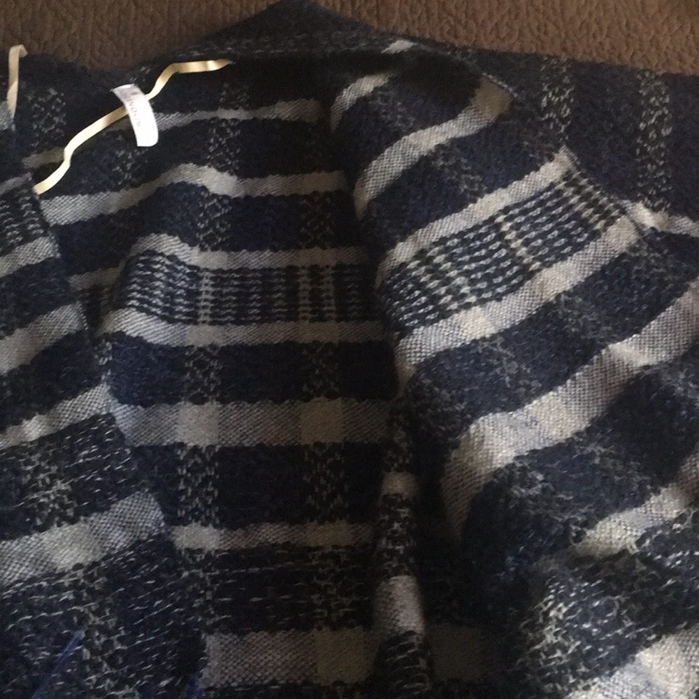 Cotton/Alpaca wrap poncho - Picture 2 of 7